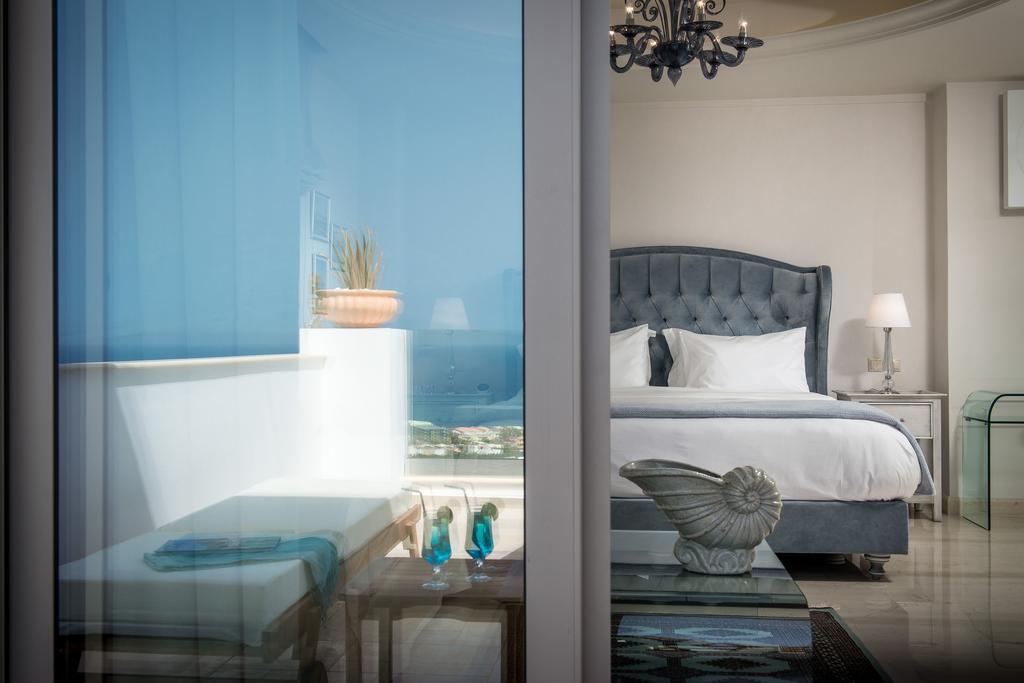 Creta Blue Luxury Collection (Adults Only) Hotel Herszonisszosz Kültér fotó