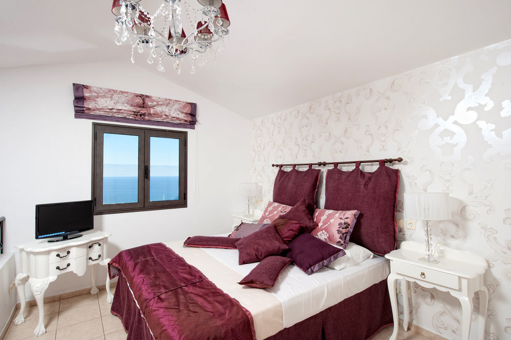 Creta Blue Luxury Collection (Adults Only) Hotel Herszonisszosz Kültér fotó